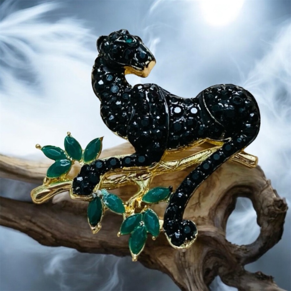 Spooky Delicate Elegant Black Panther Big Cat Rhinestone Halloween Brooch Pin